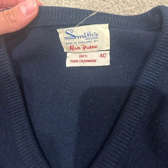 Vintage Cashmere Sweater - Picture 4 of 6